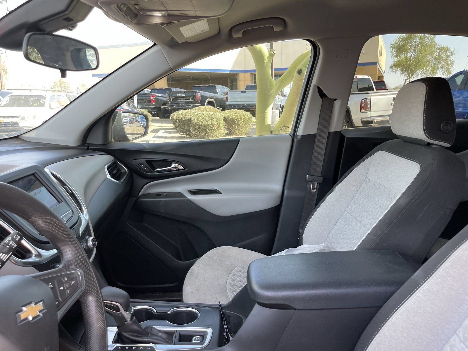 Used 2024 Chevrolet Equinox LS w/ LS Convenience Package FWD image 9