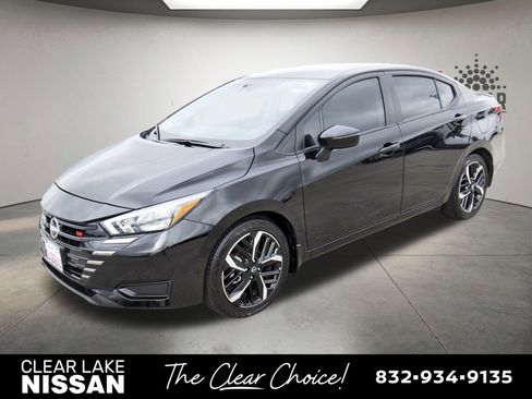 Used 2025 Nissan Versa SR w/ Trunk Package image 3