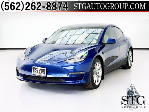 Used 2021 Tesla Model 3 Standard Range Plus RWD image 1
