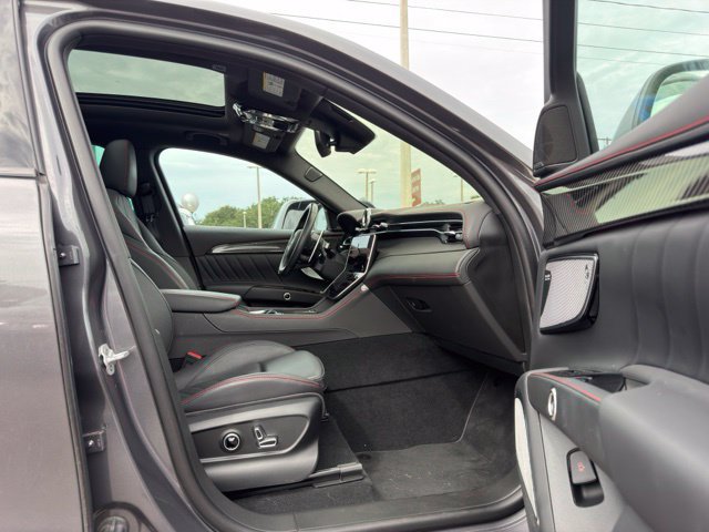 Used 2023 Maserati Grecale Modena AWD/4WD image 9