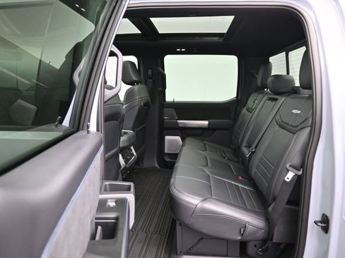 Used 2025 Ford F250 Platinum w/ Tremor Off-Road Package image 10