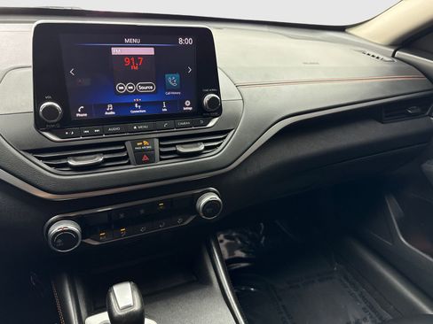 Used 2022 Nissan Altima 2.5 SR FWD image 24