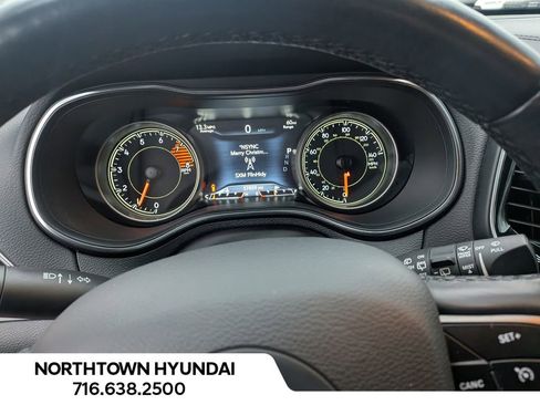 Used 2019 Jeep Cherokee Limited image 11