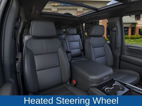 New 2026 Chevrolet Suburban RST image 16