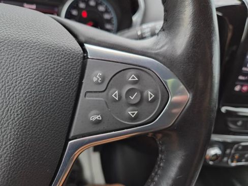 Used 2021 Chevrolet Traverse LT FWD image 23