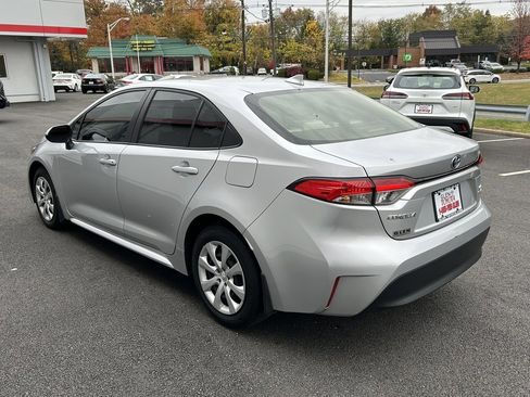 Certified 2025 Toyota Corolla LE image 6