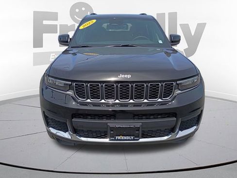 Used 2025 Jeep Grand Cherokee L Laredo w/ Luxury Tech Group I AWD/4WD image 2