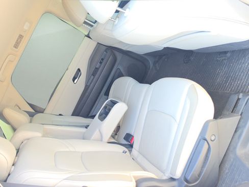 Used 2025 Nissan Pathfinder SL w/ Cargo Package AWD/4WD image 15