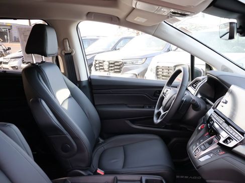 New 2026 Honda Odyssey EX-L image 6