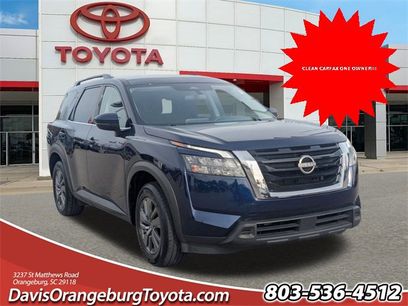 Used 2025 Nissan Pathfinder SV