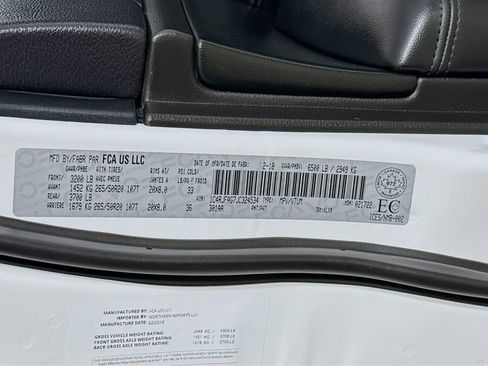 Used 2018 Jeep Grand Cherokee Laredo AWD/4WD image 35
