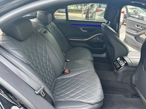 Used 2025 Mercedes-Benz S 580e 4MATIC Sedan image 15