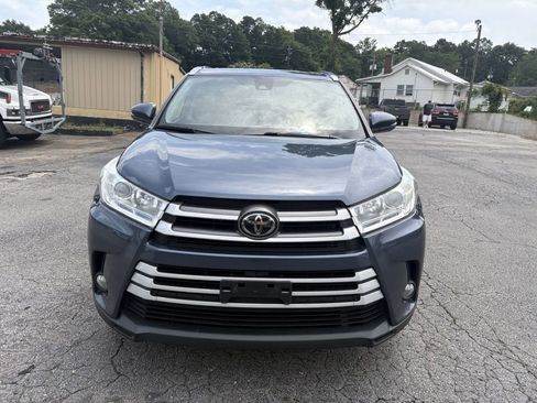 Used 2019 Toyota Highlander XLE AWD/4WD image 7