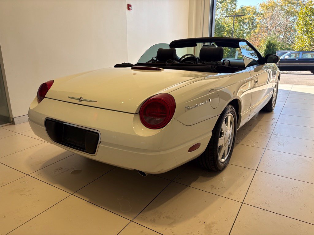Used 2003 Ford Thunderbird RWD image 4