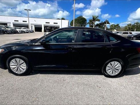 Used 2019 Volkswagen Jetta S w/ Driver Assistance Package FWD image 8