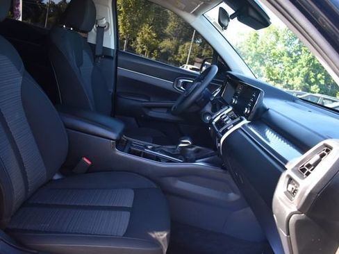 Certified 2023 Kia Sorento LX AWD/4WD image 13