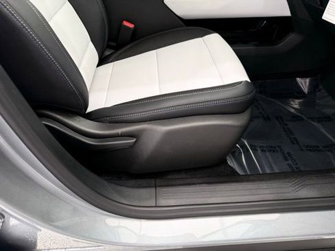 New 2026 Chevrolet Equinox EV LT image 21