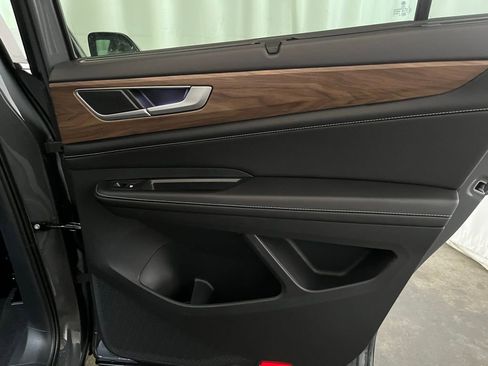 New 2026 Volkswagen Atlas SE image 23