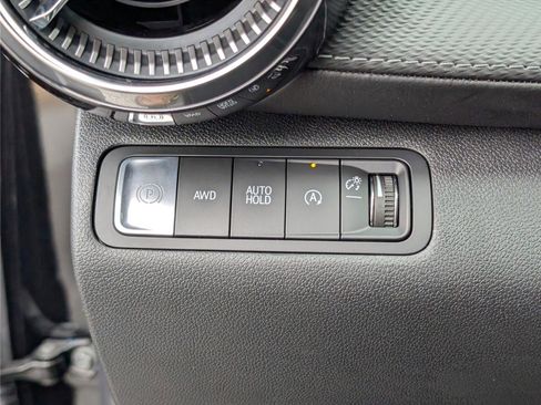 New 2026 Chevrolet Equinox LT w/ Convenience Package II image 17