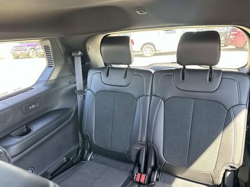 New 2026 Jeep Grand Cherokee L 4WD image 12