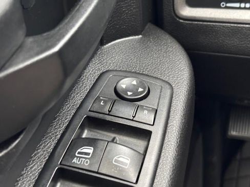 Used 2015 RAM 1500 Express image 22