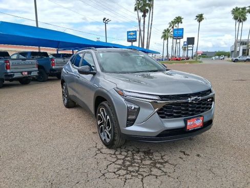 New 2026 Chevrolet Trax RS w/ Driver Confidence Package FWD image 1