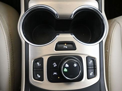 Used 2022 GMC Terrain Denali image 35