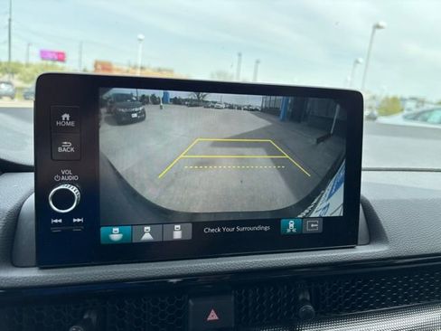 Used 2024 Honda CR-V Sport Touring image 7