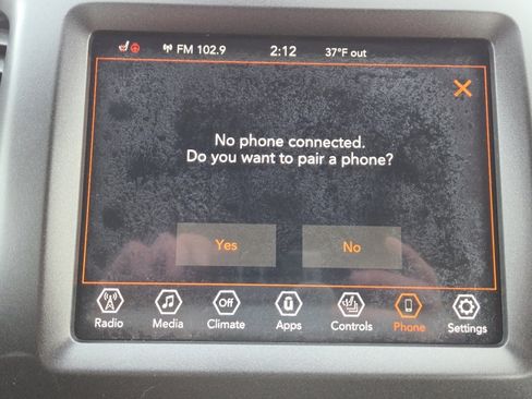 Used 2019 Jeep Cherokee Trailhawk w/ Cold Weather Group image 4