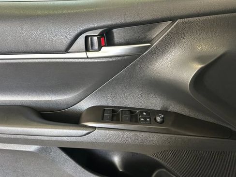 Certified 2023 Toyota Camry SE FWD image 14