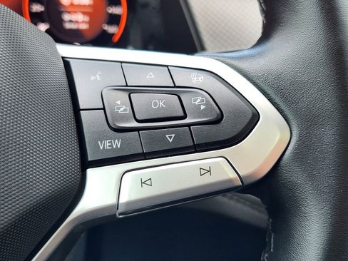 Certified 2025 Volkswagen Atlas Peak Edition SE image 22