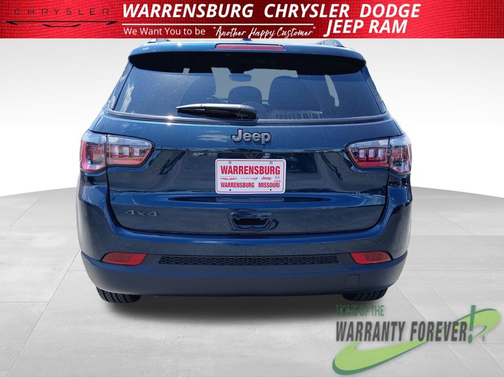 New 2026 Jeep Compass Latitude AWD/4WD image 5