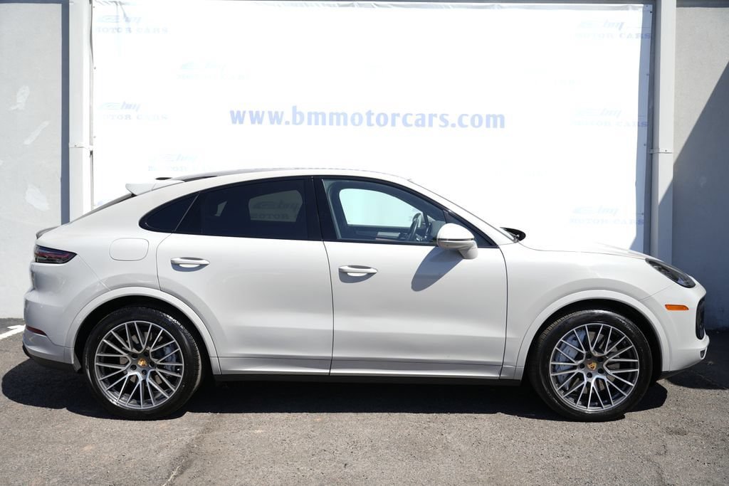 Used 2023 Porsche Cayenne Turbo w/ Premium Package Plus (PI3) AWD/4WD image 7