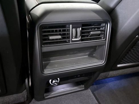 Certified 2025 Porsche Cayenne GTS AWD/4WD image 17
