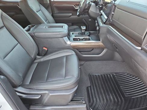 Used 2022 Chevrolet Silverado 1500 LT Trail Boss w/ Convenience Package II image 26