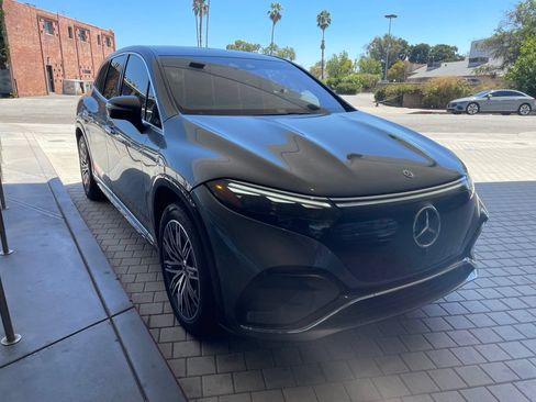 Certified 2023 Mercedes-Benz EQS 580 4MATIC SUV image 3