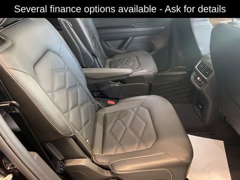 Used 2024 Volkswagen Atlas SE w/ Panoramic Sunroof Package AWD/4WD image 20