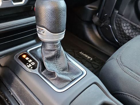 Used 2020 Jeep Wrangler Unlimited Sport S AWD/4WD image 19