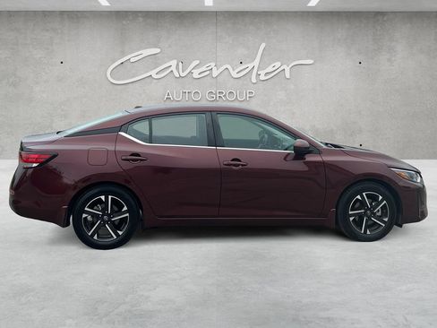 Used 2024 Nissan Sentra SV FWD image 17