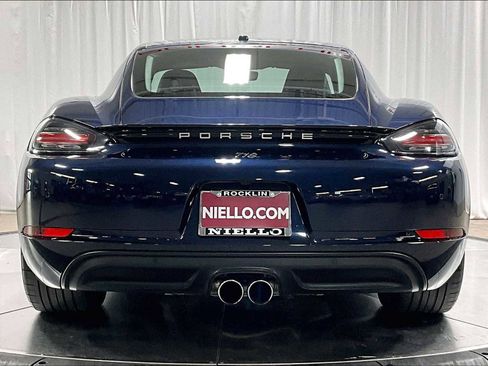 Used 2019 Porsche 718 Cayman image 9