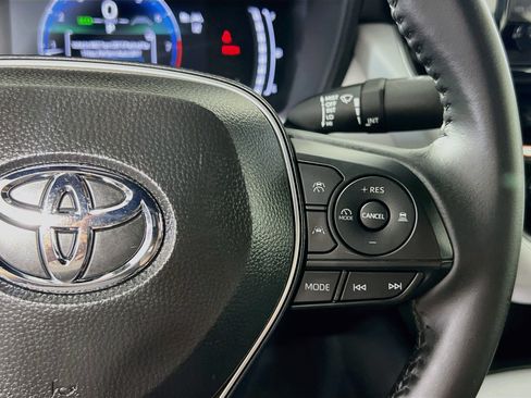 Used 2026 Toyota Corolla SE FWD image 19