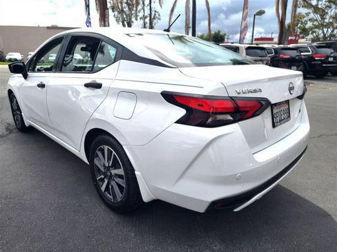 Used 2023 Nissan Versa S w/ S Plus Package image 5