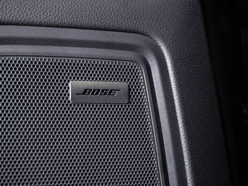 Certified 2026 Porsche Macan AWD/4WD image 27
