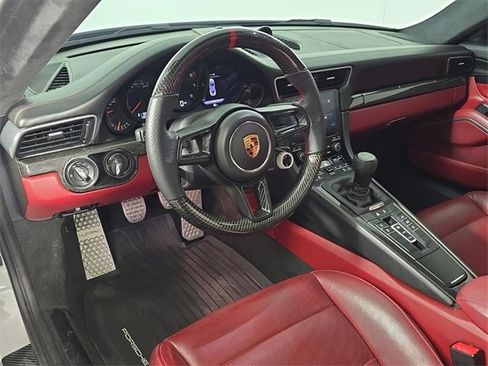 Used 2018 Porsche 911 Carrera GTS image 4