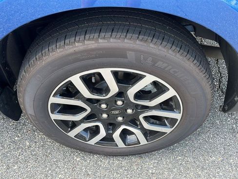 Used 2023 Ford Maverick Lariat w/ Equipment Group 500A Standard AWD/4WD image 2