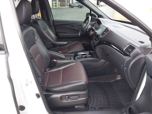 Used 2022 Honda Ridgeline Black Edition image 15