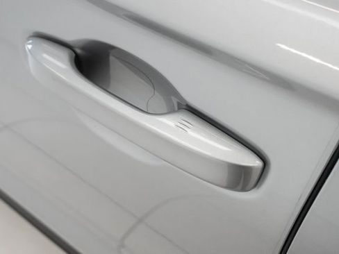 Used 2025 Honda CR-V EX image 9