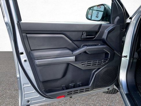 Certified 2025 Toyota Tacoma SR5 image 17