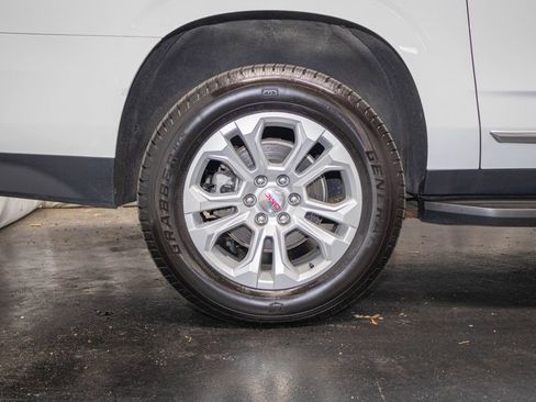 Certified 2024 GMC Yukon XL Denali AWD/4WD image 6