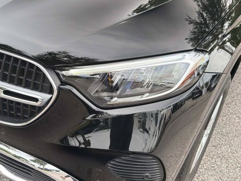 Certified 2025 Mercedes-Benz GLC 300 4MATIC image 9